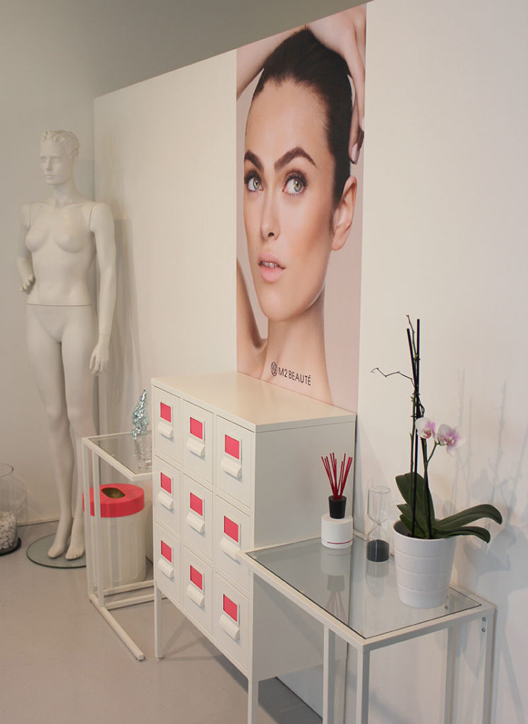 Beauty-Blog-Blogger-LAB MUnich-Beauty Salon-Muenchen-Lashes-Eyebrows-Brows-Face-Care-Teint-Blogger-Fashionblogger-Modeblogger-Lifestyle