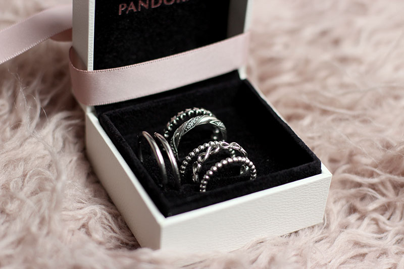 Pandora-Rings-Ringe-Ring Layering-Schmuck-Jewels-Blogger-Modeblog-Fashionblog-Mode-Lifestyle-Deutschland-Lauralamode-München