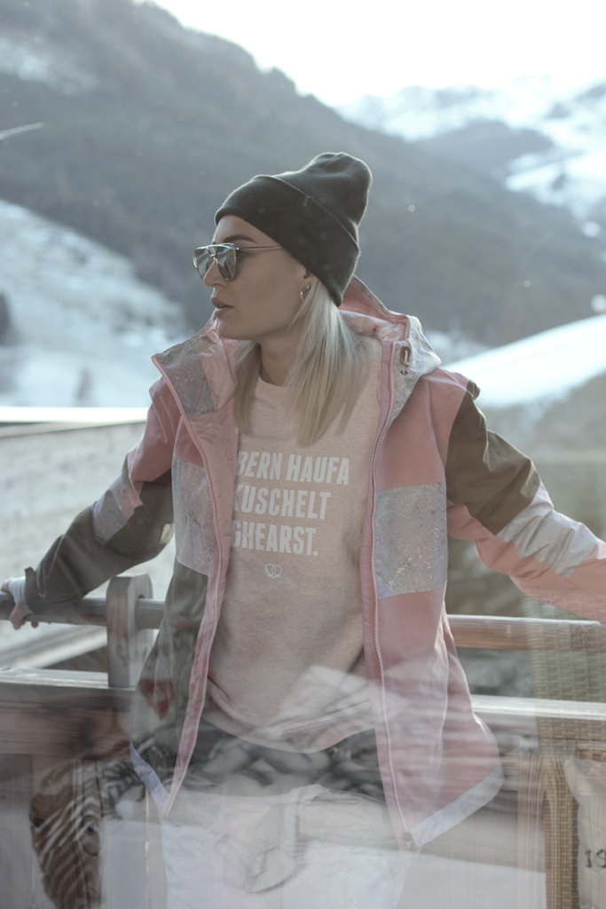 Rave on Snow-Snow-Saalbach-Hinterhag-Hinterglemm-Bench-Snowwear-Travel-Lifestyle-Blog-Blogger-Munich-Muenchen-Modeblog-Fashionblog-Lauralamode