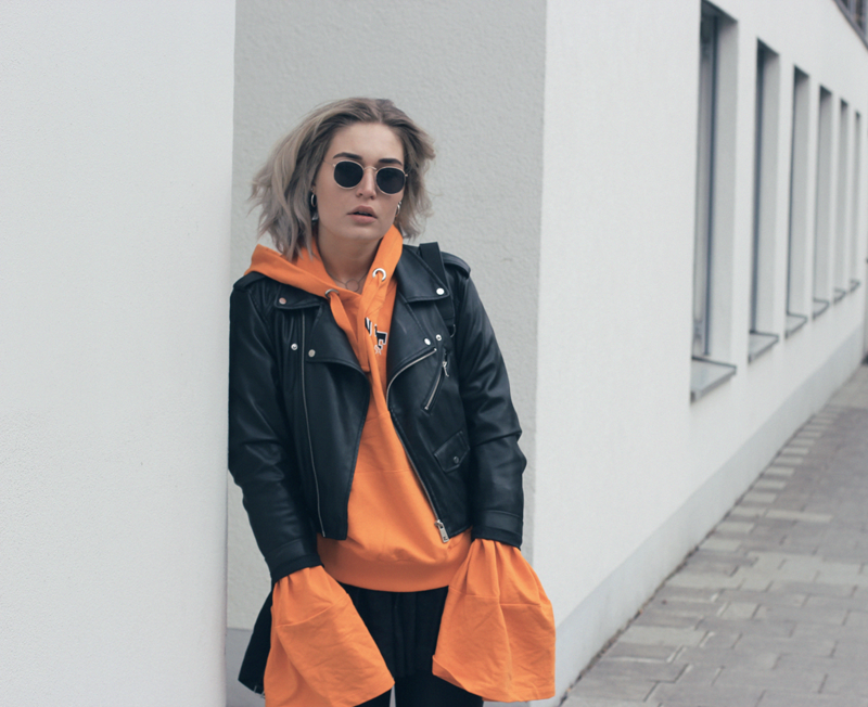 Outfit-ootd-Style-Streetstyle-Asos-Dr. Martens-Sassyclassy-Modeblog-Fashionblog-Lifestyleblog-Munich-Muenchen-Lauralamode-Fashion-Blogger-Lauralamode